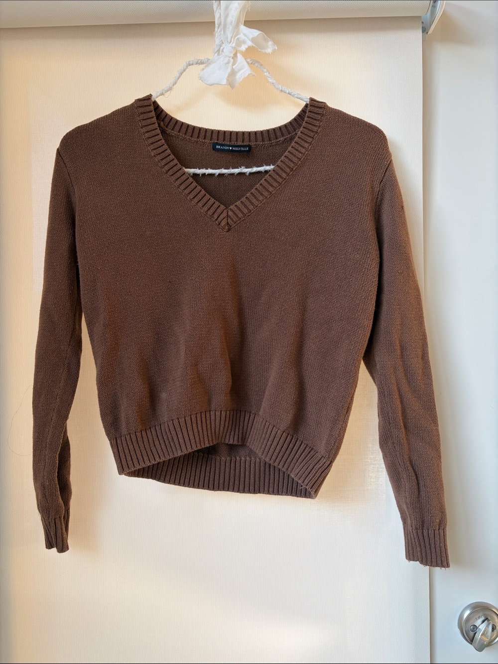 Brandy Melville Brown V-Neck Cropped Sweater